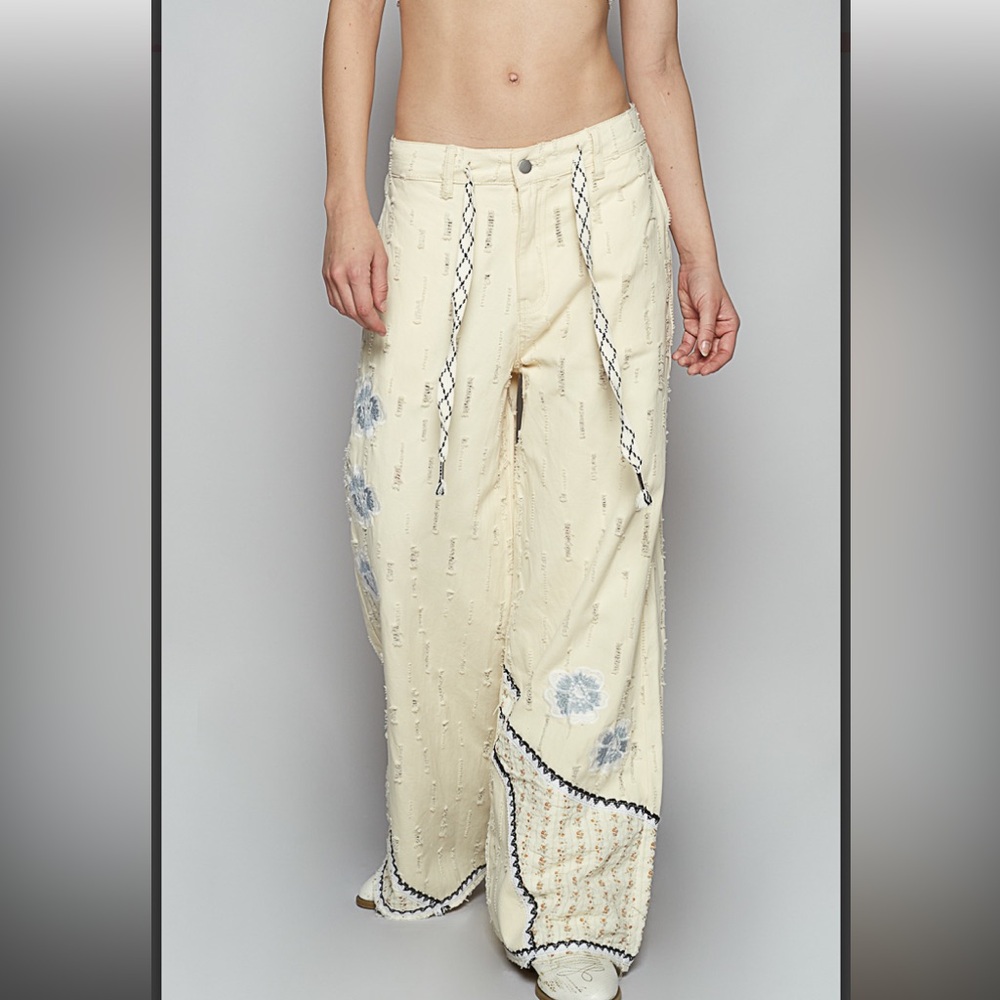 ❤️POL Floral patchwork relaxed fit jeans